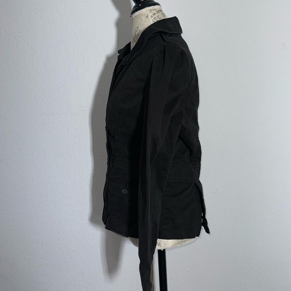 Split Jacket - Picture 2 of 4